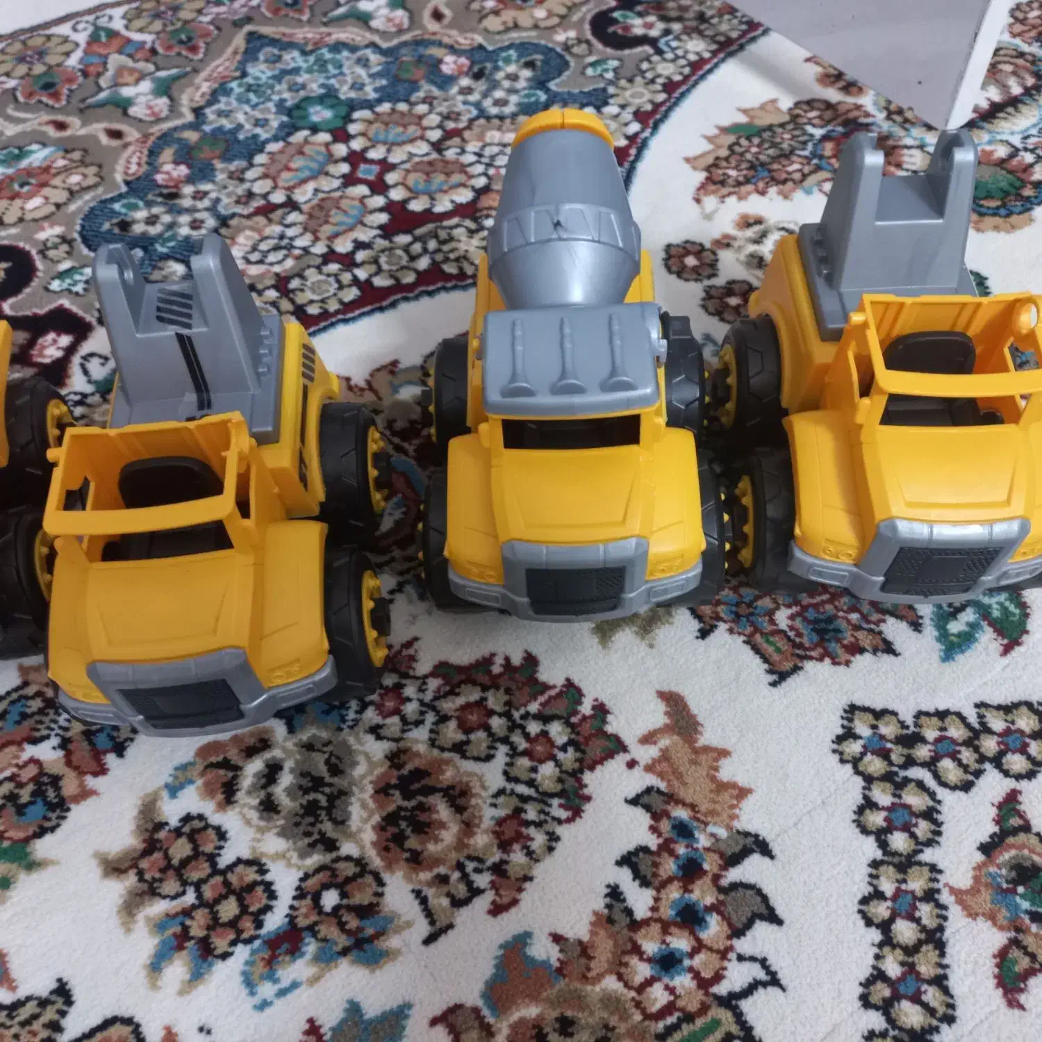 ماشین اسباب بازی ۴۰۰ تومان|اسباببازی بچه|مشهد, ثامن|دیوار