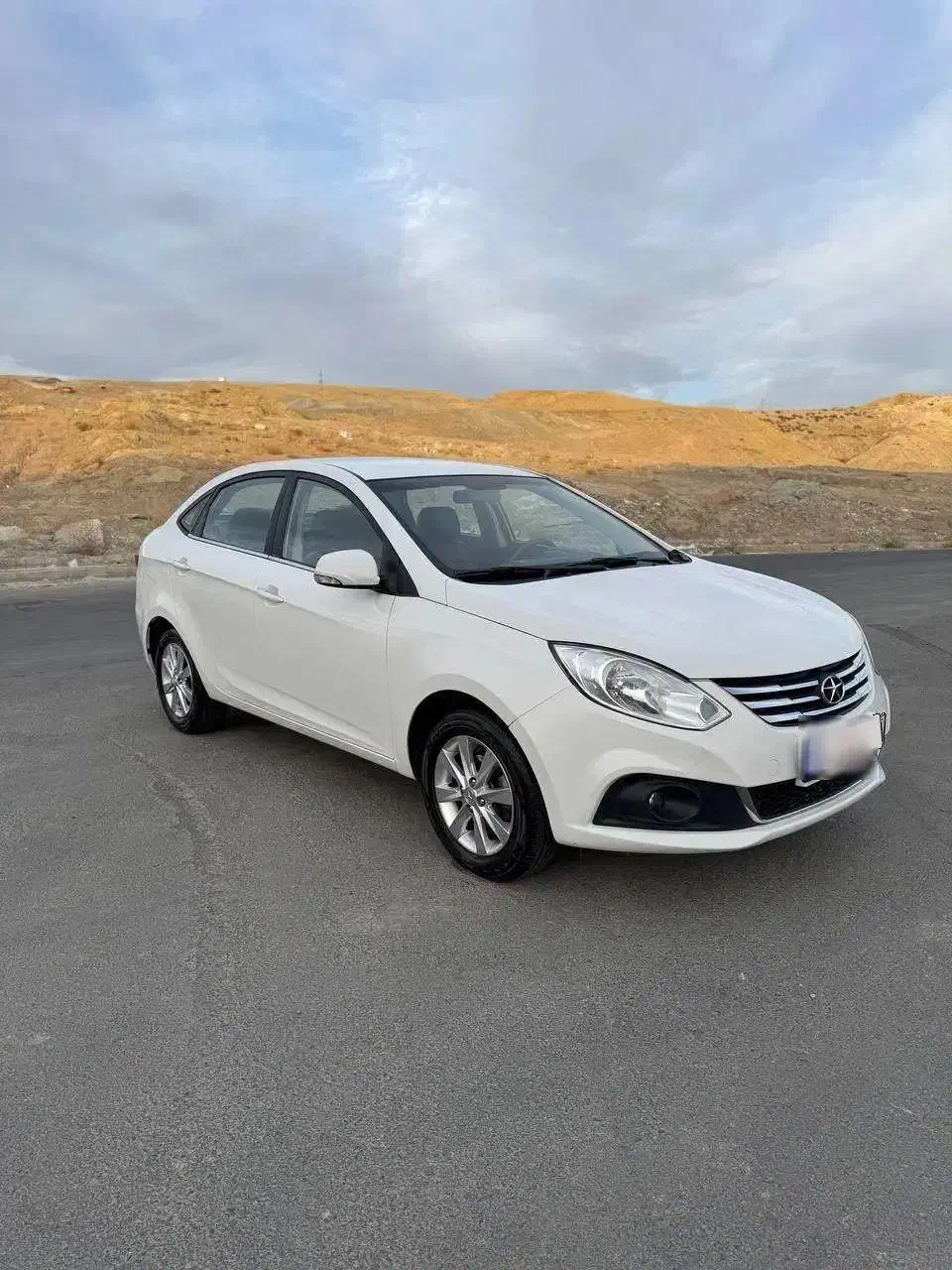 جک جی ۴ مدل ۹۸ بدون رنگ|خودرو سواری و وانت|تبریز, |دیوار