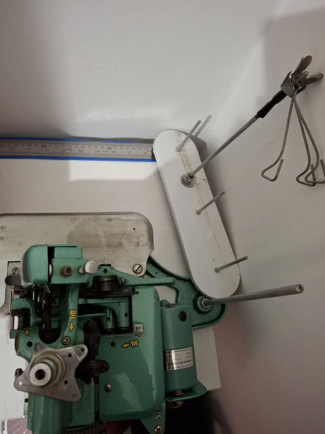 سردوز|چرخ خیاطی و ریسندگی|رشت, رودبارتان|دیوار