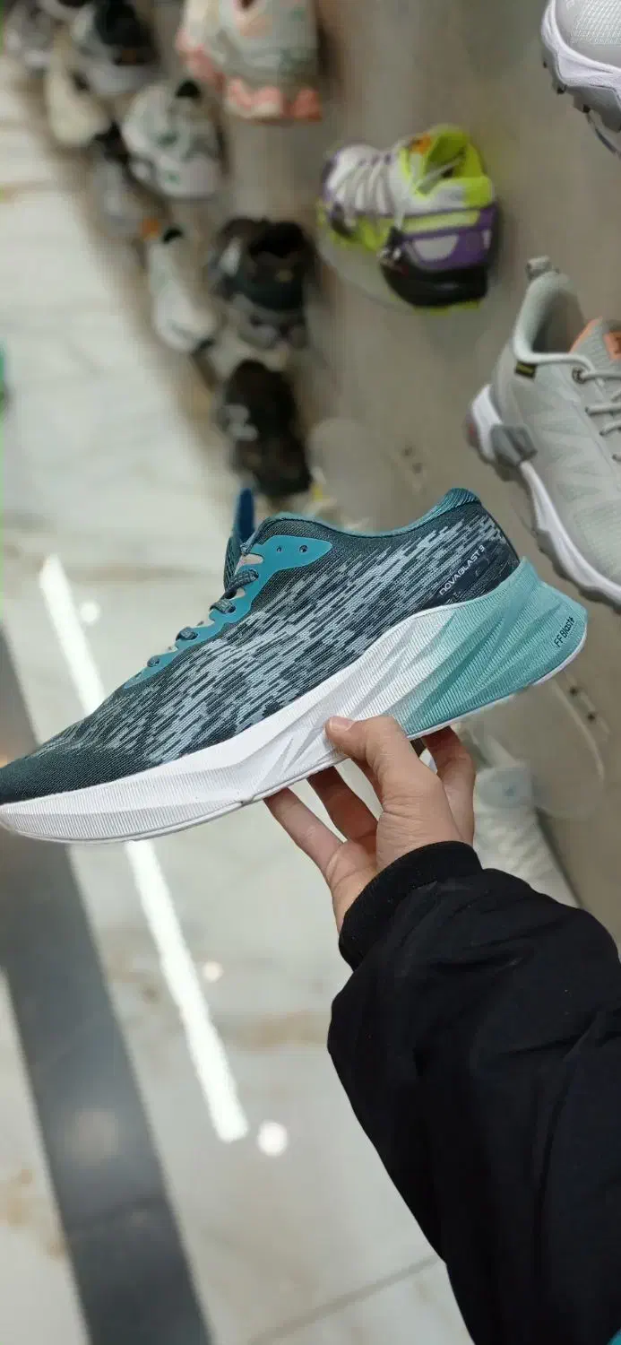 کتونی اسیکس|کیف، کفش، کمربند|بانه, |دیوار