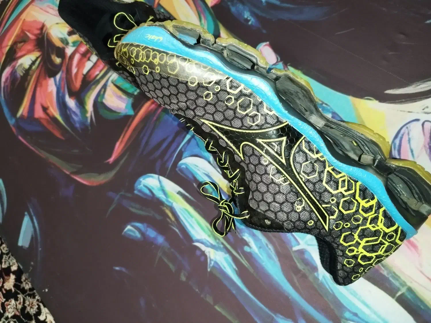 کتانی استوک میزانو در حد اک مناسب ورزشکاران|کیف، کفش، کمربند|اراک, |دیوار