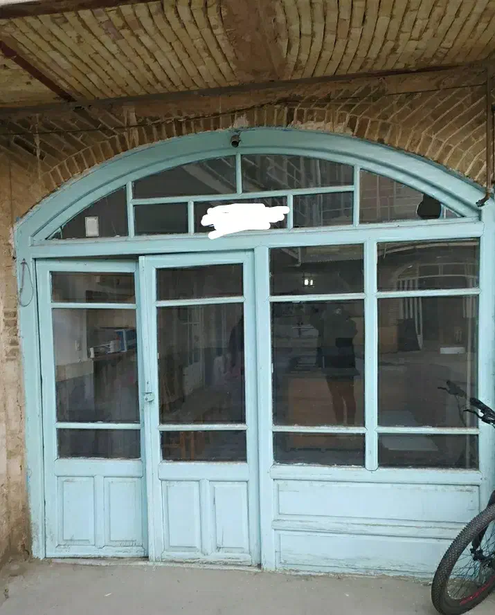 اجاره|اجارهٔ مغازه و غرفه|زند, |دیوار