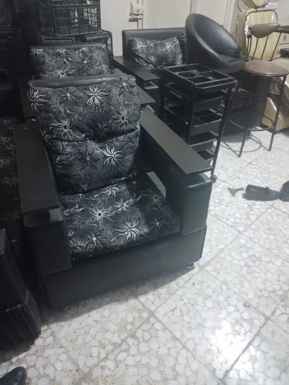 لوازم آرایشگاه|آرایشگاه و سالن‌های زیبایی|خرم‌آباد, |دیوار