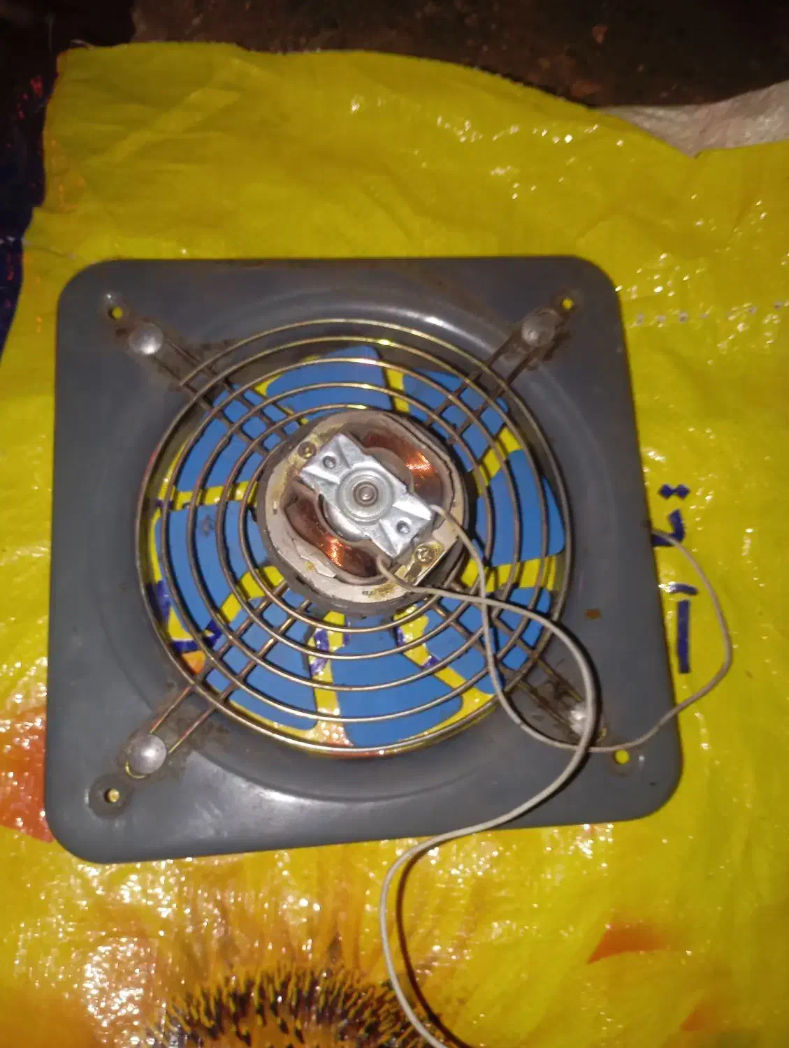 فن تهویه هوا کم کار در حد نو|پنکه و تصفیه‌کنندهٔ هوا|زاهدان, |دیوار