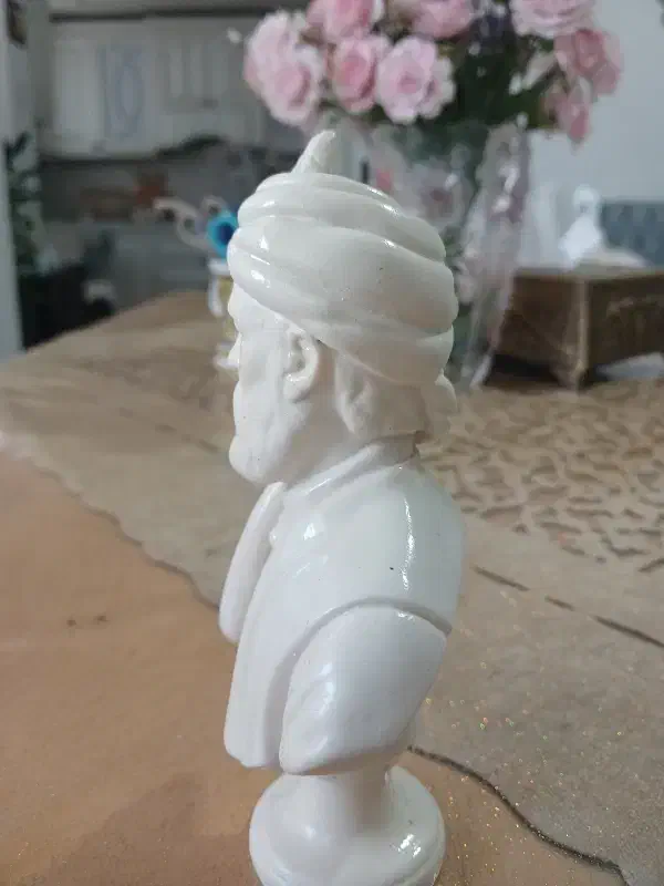 مجسمه فردوسی|مجسمه، تندیس، ماکت|کرج, شهرک بنفشه|دیوار