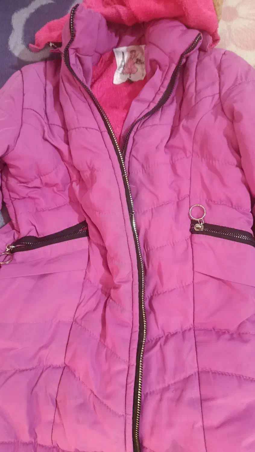 مقداری لباس در حد نو|لباس|فولادشهر, C3|دیوار