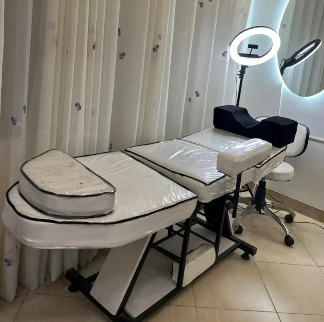 تخت و صندلی|آرایشگاه و سالنهای زیبایی|رامسر, |دیوار