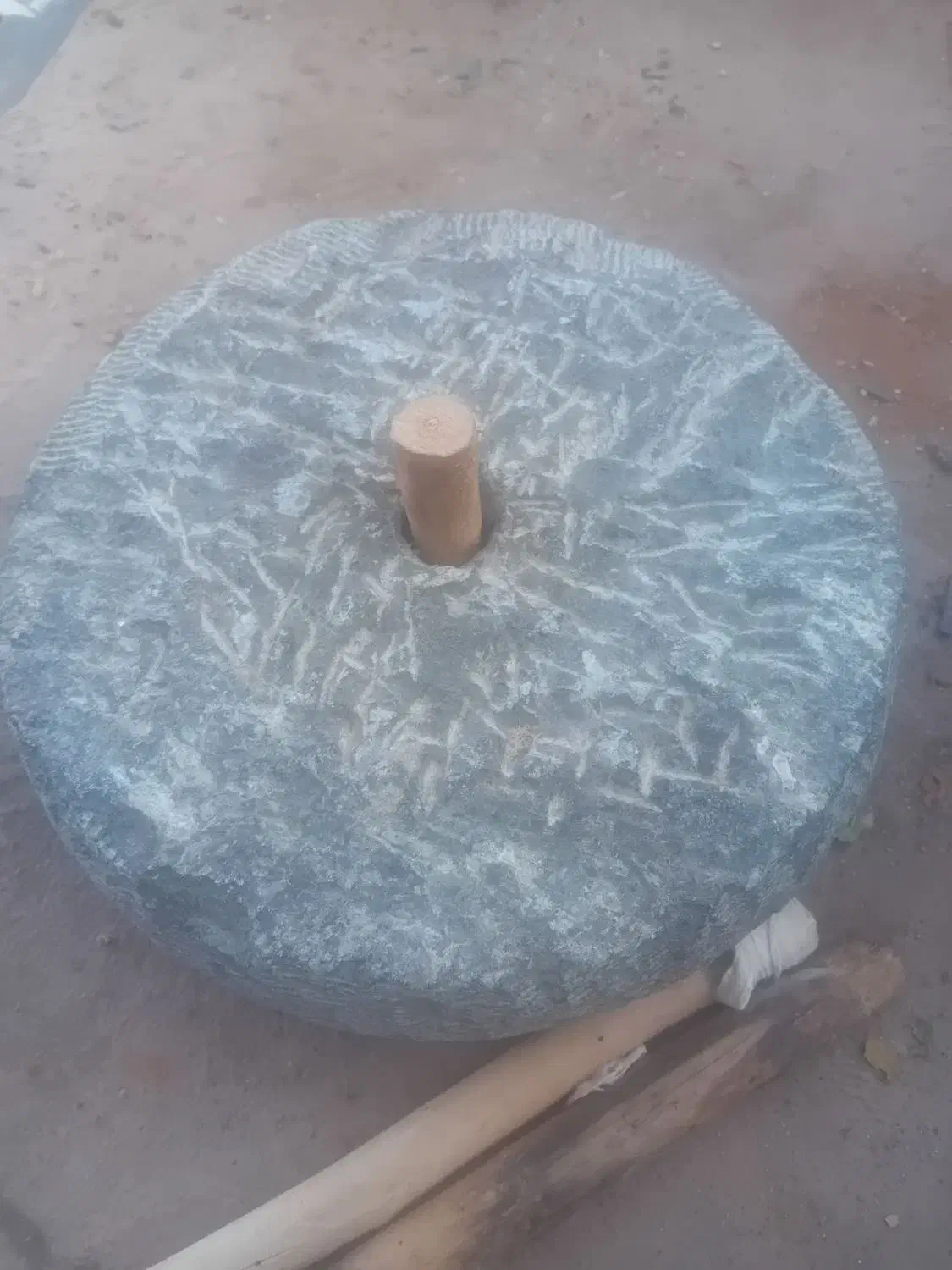 آسیاب دستی|کلکسیون اشیاء عتیقه|مشهد, هفده شهریور|دیوار