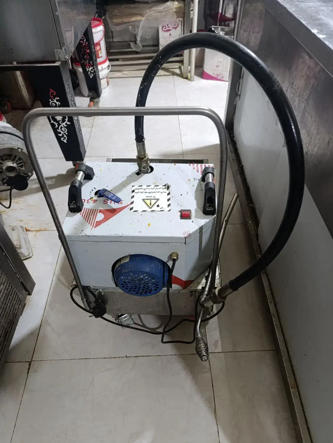 تصفیه روغن دوبار استفاده شده زیر قیمت بازار|کافیشاپ و رستوران|الشتر, |دیوار