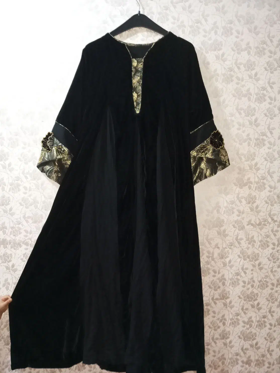 لباس|لباس|کارون, |دیوار