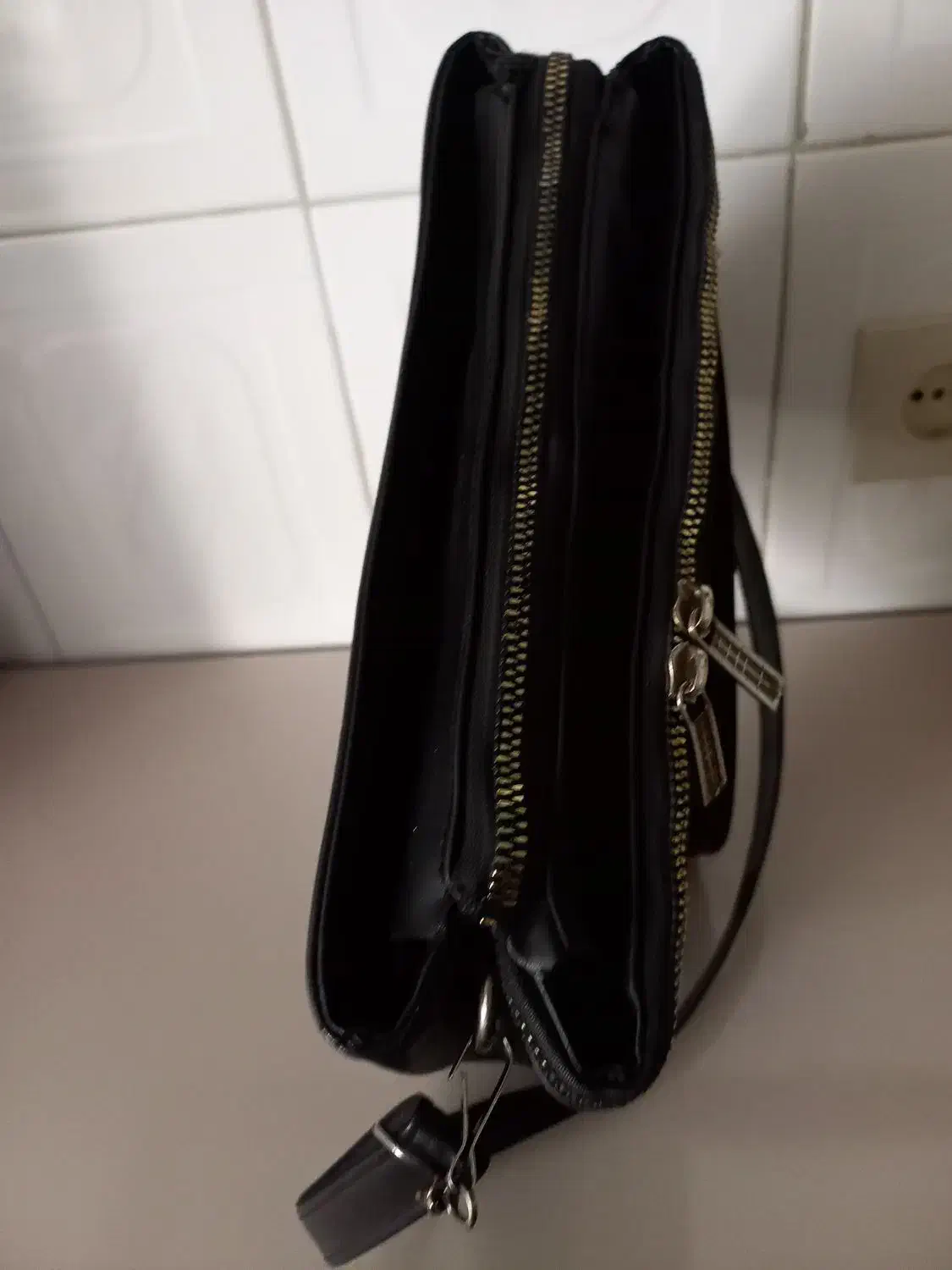 کیف   رو دوشی|کیف، کفش، کمربند|میاندوآب, |دیوار