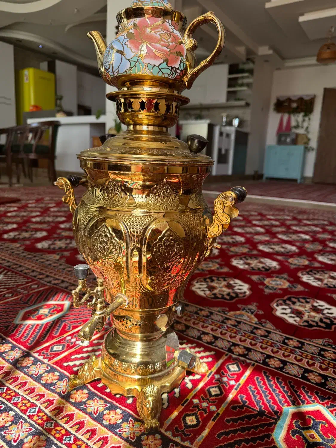 سماور گازی طلایی بسیار زیبا|سماور، چای‌ساز، قهوه‌ساز|تهران, قیطریه|دیوار