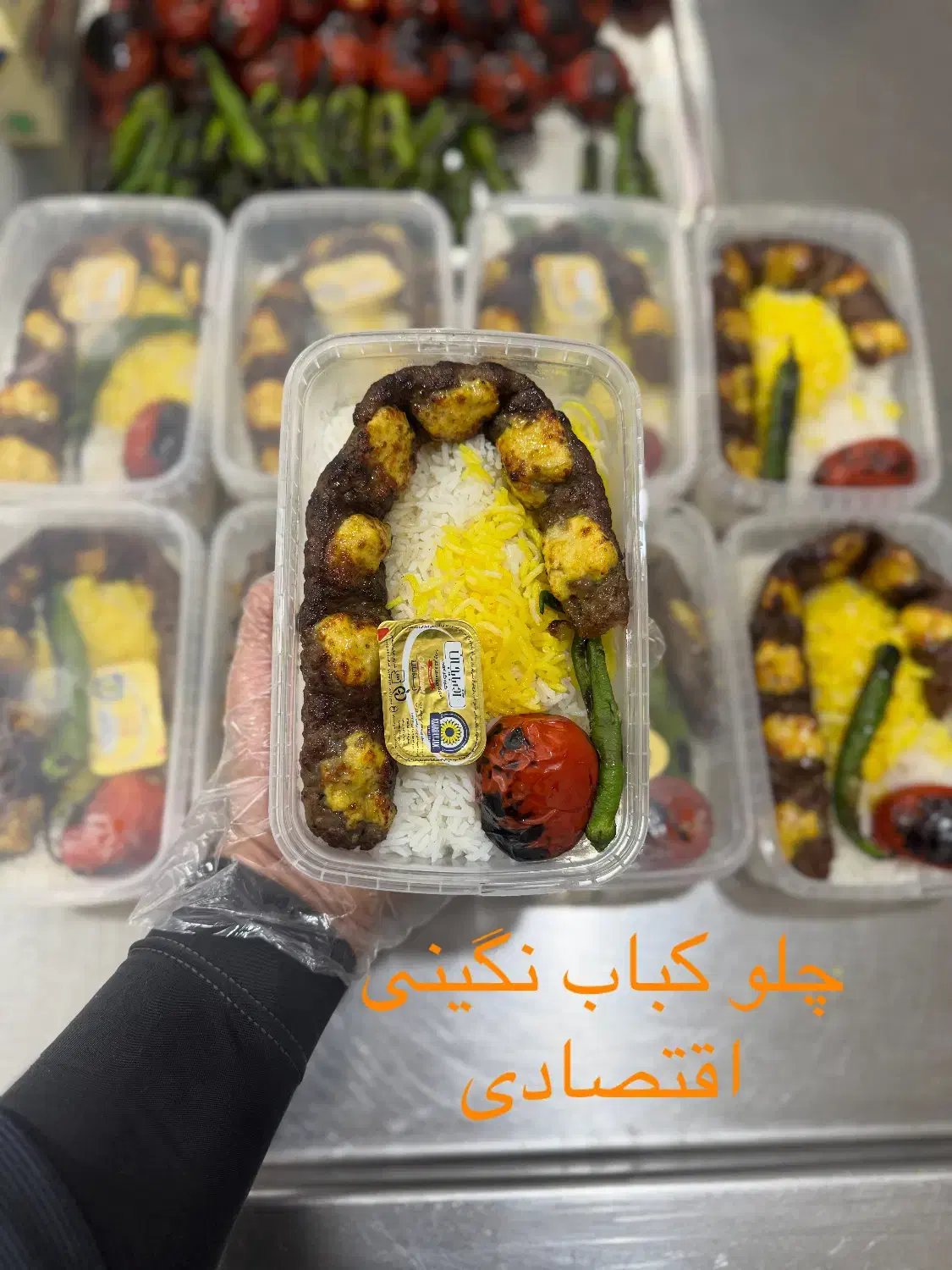 وسط کار و ظرفشور|استخدام خدمات فروشگاه و رستوران|تهران, پاسداران|دیوار