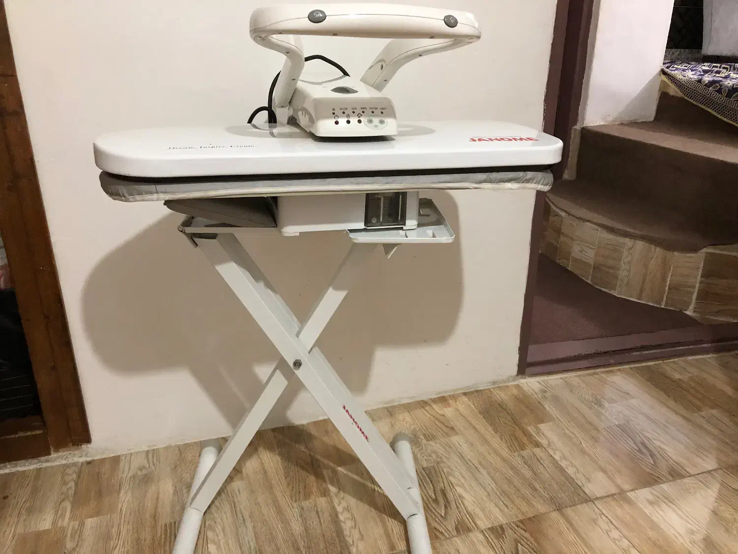 اتو بخار|اتو و لوازم اتو|قائم‌شهر, |دیوار