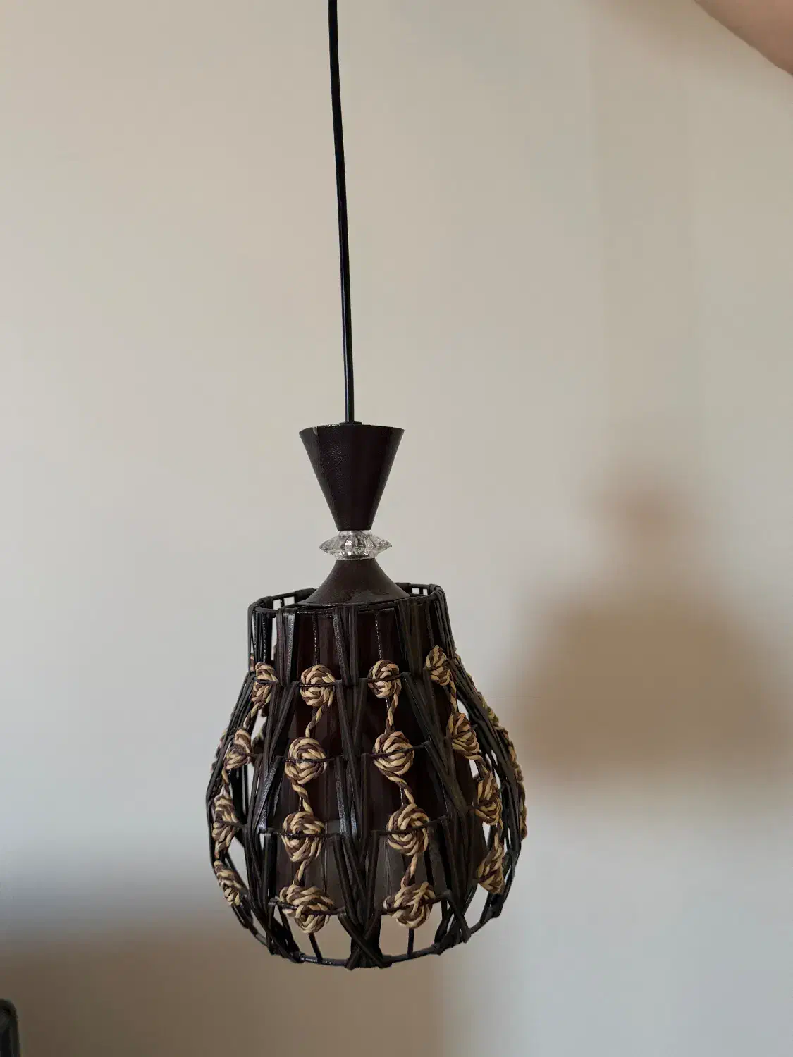 لوستر حصیری|لوستر و چراغ آویز|تهران, گلستان (شهرک راه آهن)|دیوار