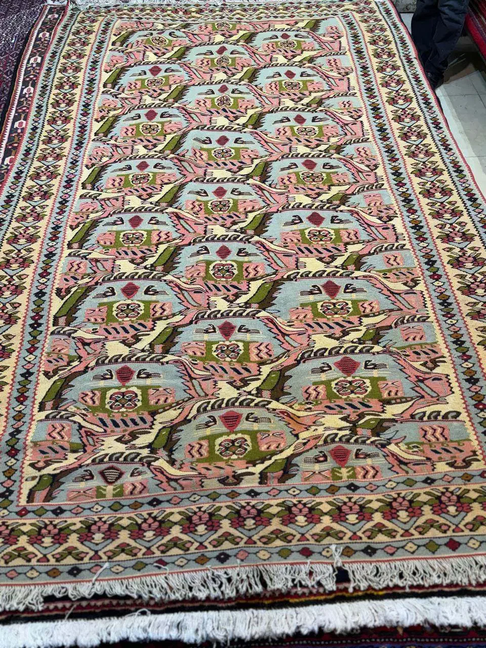 حراج انواع فرش دستبافت،گلیم گل میرزا علی سنندج|فرش|کرج, کوی امامیه|دیوار