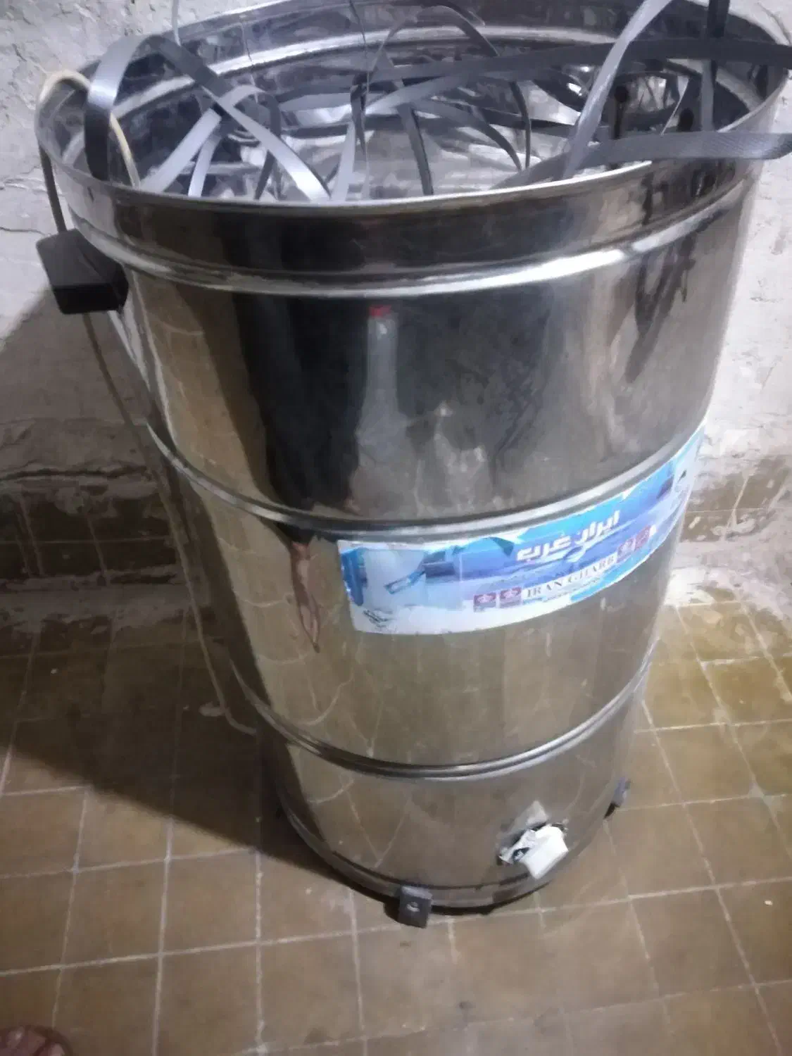 کهنه شور|ماشین لباسشویی و خشک‌کن لباس|تبریز, |دیوار