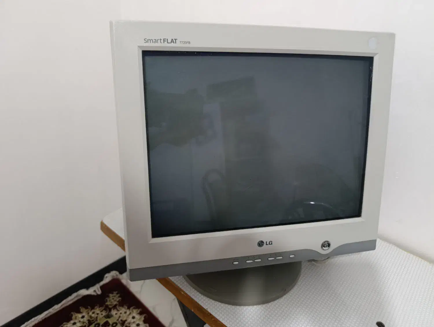 مانیتور ال جی در حد نو|قطعات و لوازم جانبی رایانه|برخوار, |دیوار