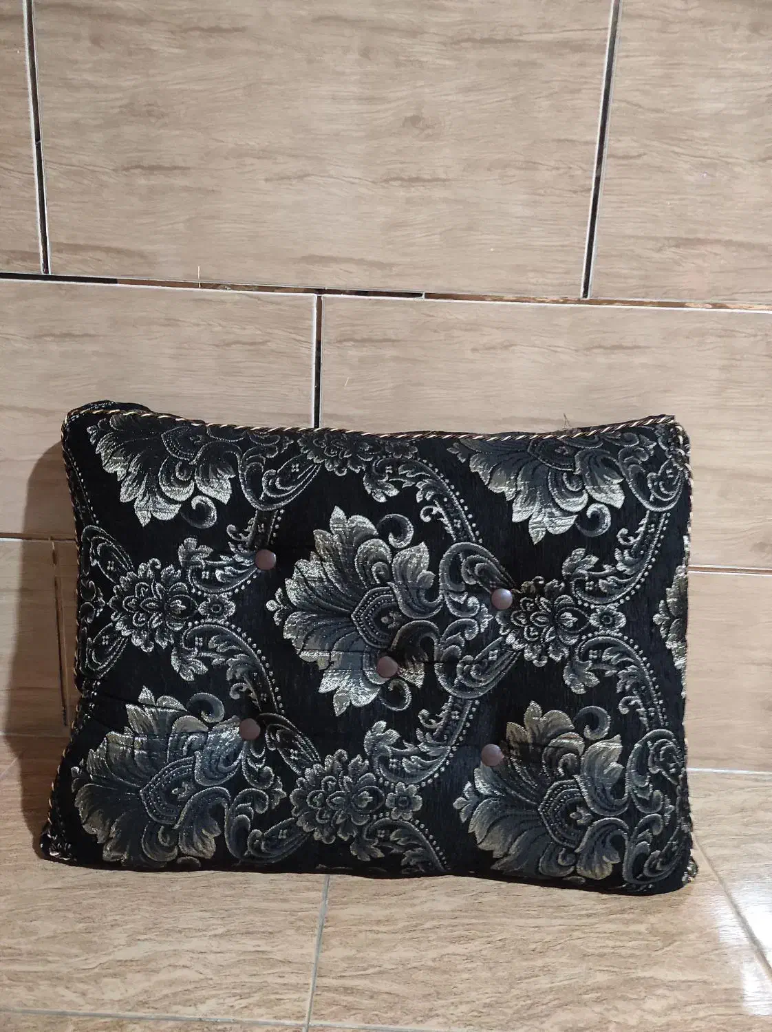 پشتی|پشتی|شیراز, شهرک والفجر|دیوار