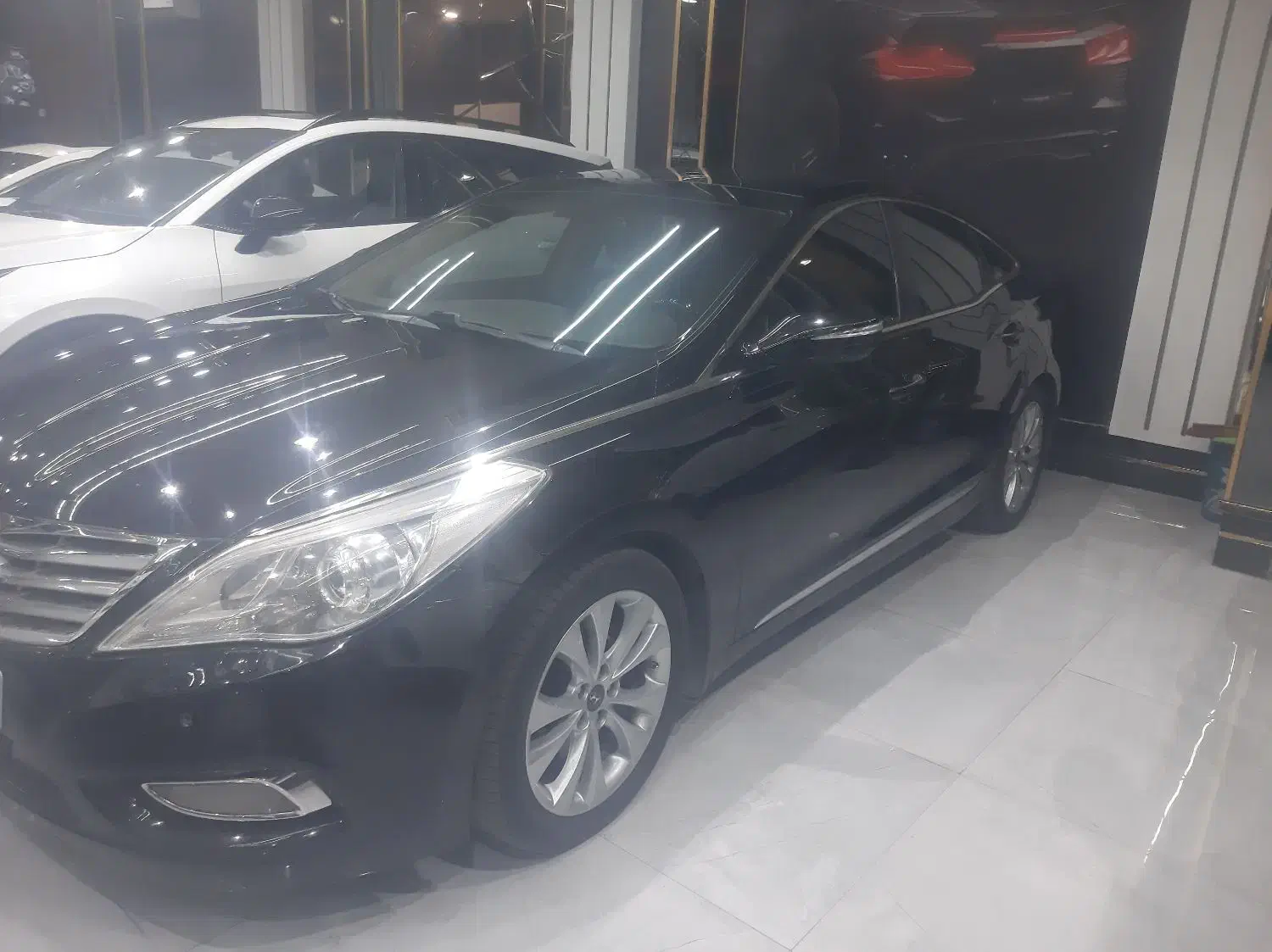 آزرا گرنجور مدل ۲۰۱۳|خودرو سواری و وانت|خرمآباد, |دیوار