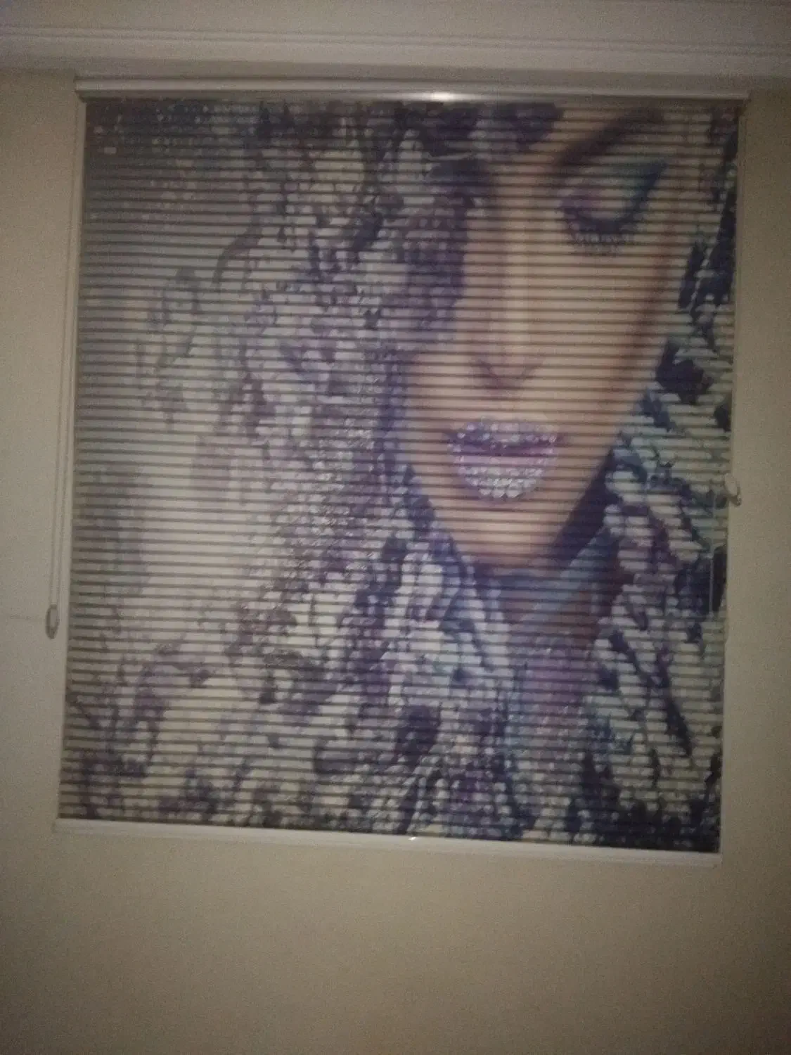 پرده زبرا|پرده، رانر، رومیزی|تهران, باغ فیض|دیوار