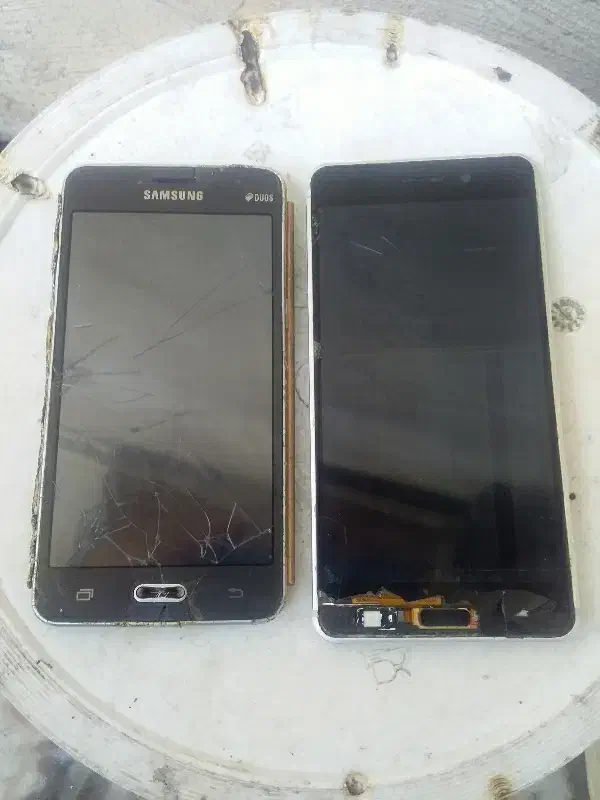 دوتا گوشی نوکیاوسامسونگ|حراج|خرمآباد, |دیوار