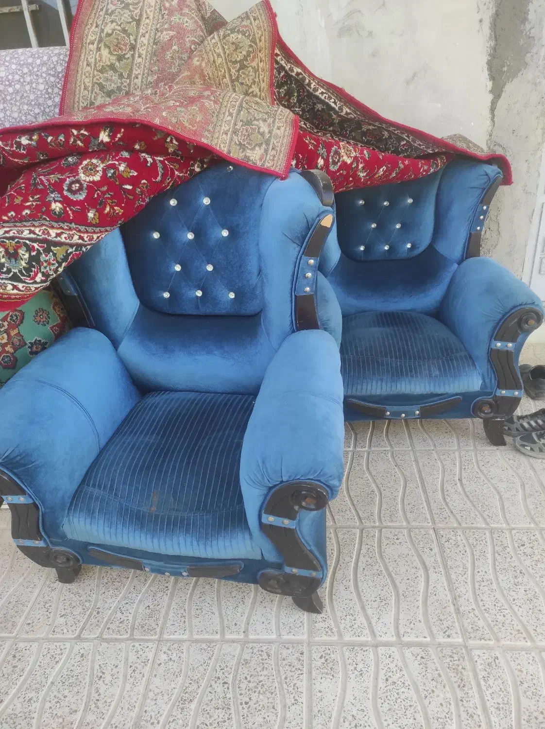 یک دست مبلمان دست دوم سالم است|مبلمان خانگی و میز عسلی|اراک, |دیوار