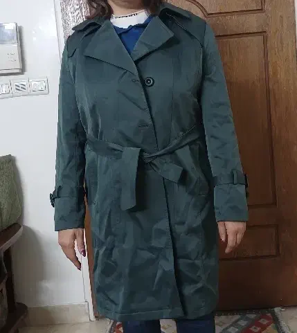پالتو بارانی سایز ۴۰ و ۴۲|لباس|تهران, امیریه|دیوار