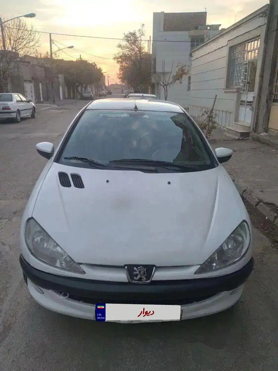 پژو 206 اس دی مدل۹۵ دور رنگ معاوضه با ساینا|خودرو سواری و وانت|مشهد, امام رضا (ع)|دیوار