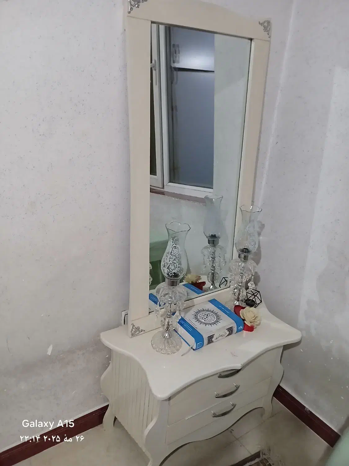 آیینه شمعدان|بوفه، ویترین، کنسول|کرمانشاه, |دیوار