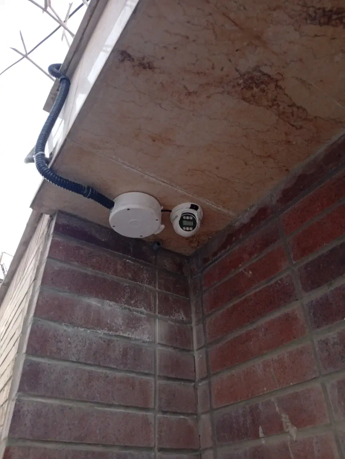 دوربین و دزدگیر وثبت وقایع GPS و شبکه تعمیرات|دوربین مداربسته|لنجان, |دیوار