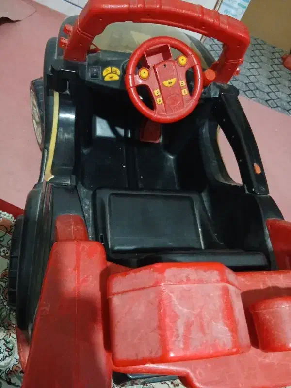 ماشین شارژی|اسباب‌بازی بچه|خمینی‌شهر, |دیوار