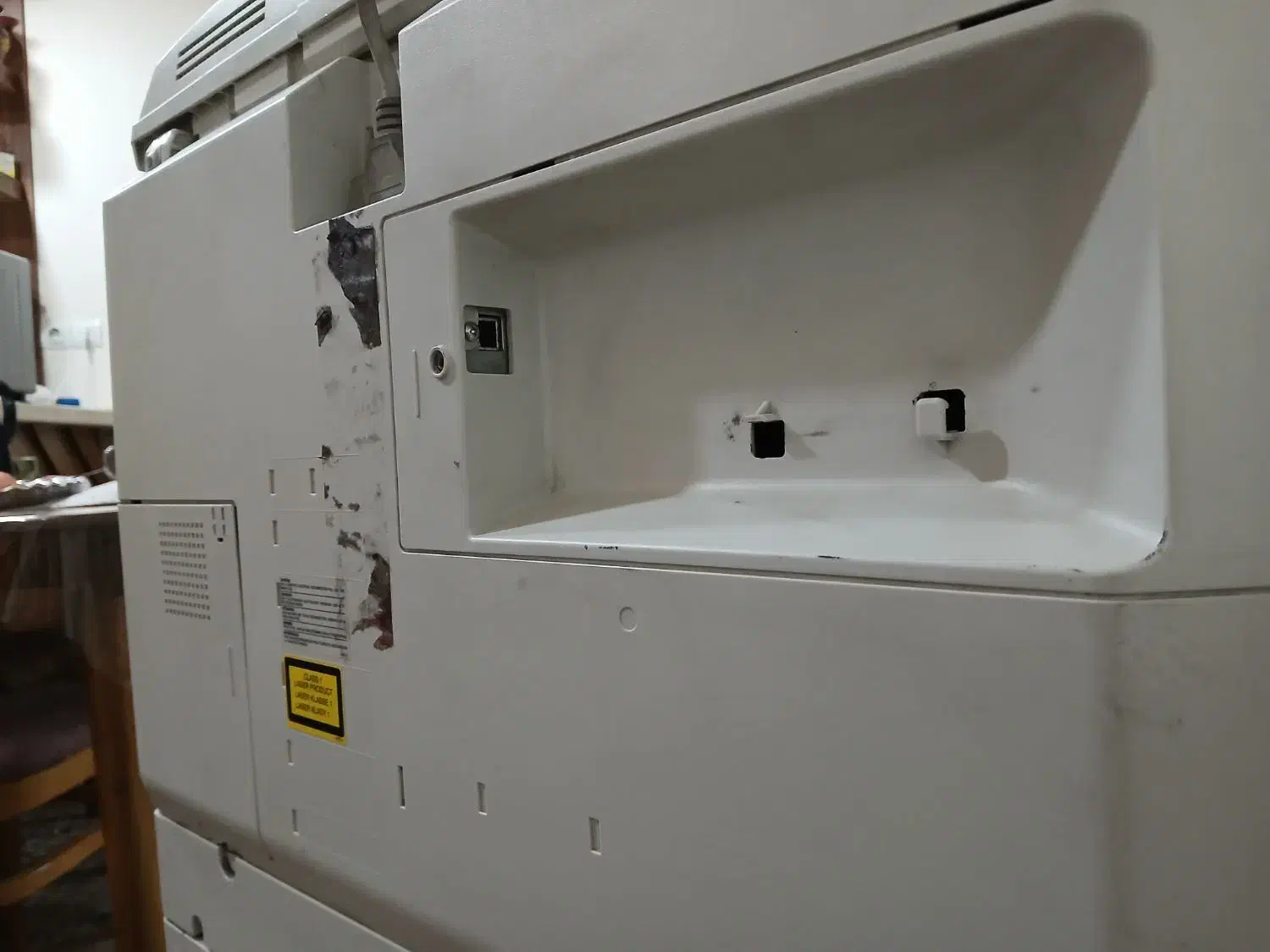 فروش دستگاه کپی کتر کرده و صندلی|پرینتر، اسکنر، کپی، فکس|صدرا-فارس, فاز ۱|دیوار