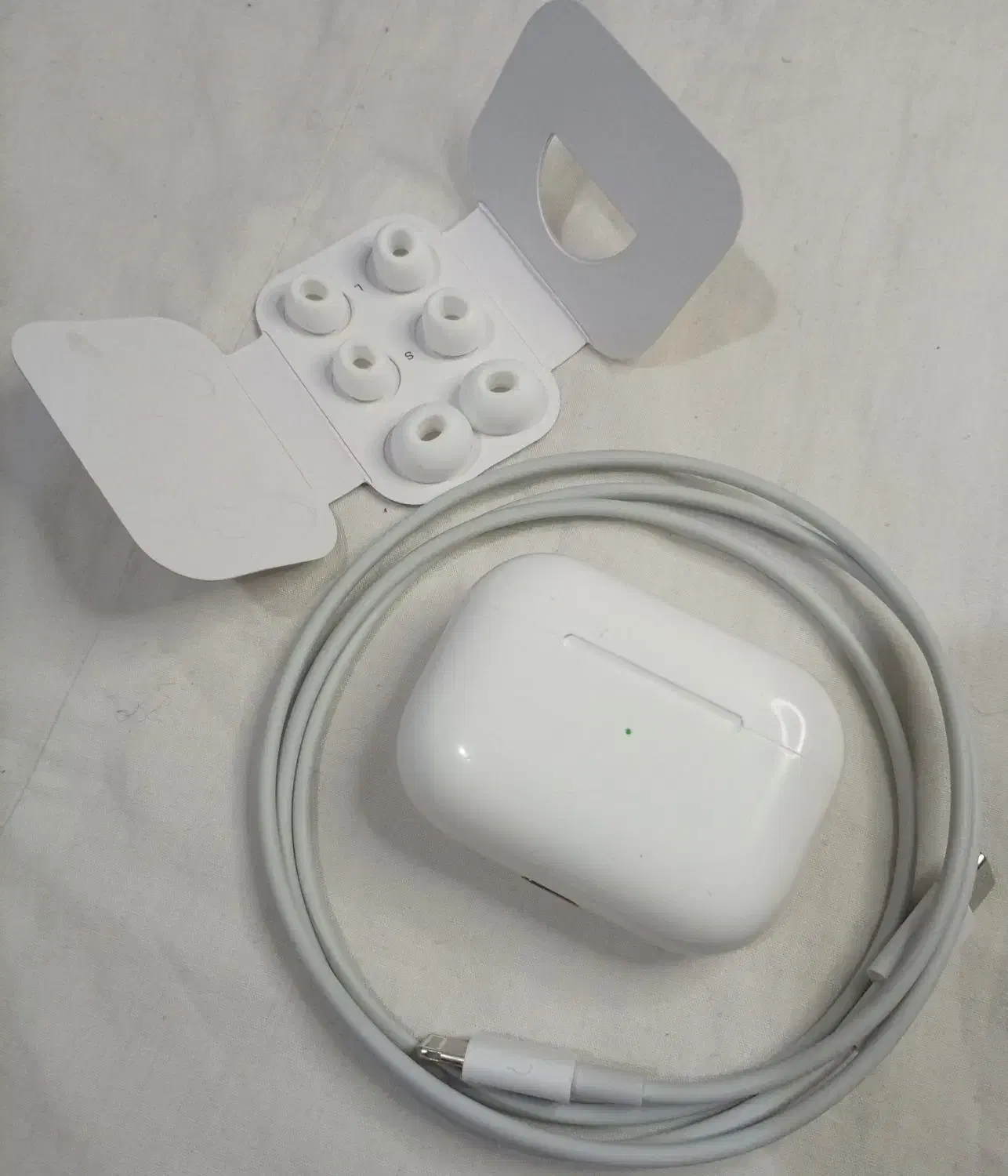 Air pad Pro 2 iphone (ایرپاد پرو ۲ ) قیمت توافقی|لوازم جانبی موبایل و تبلت|تهران, زرگنده|دیوار