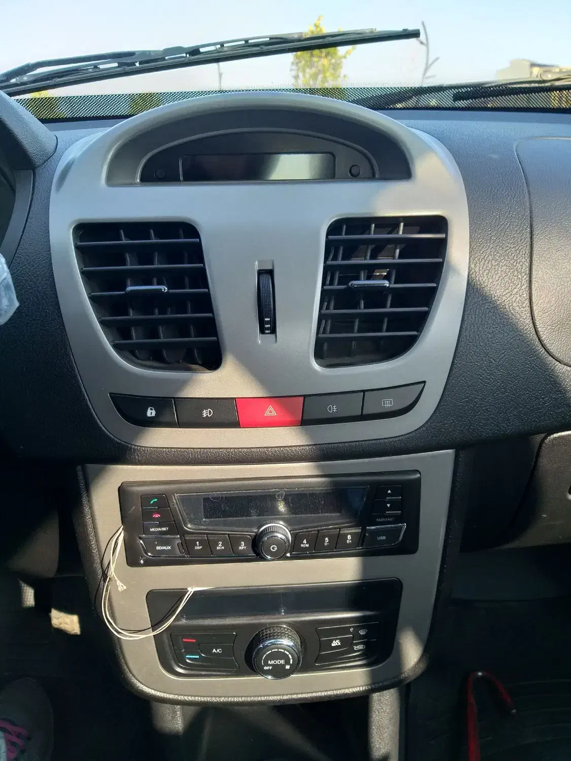 کوییک R نقره ای 1400|خودرو سواری و وانت|تنکابن, |دیوار