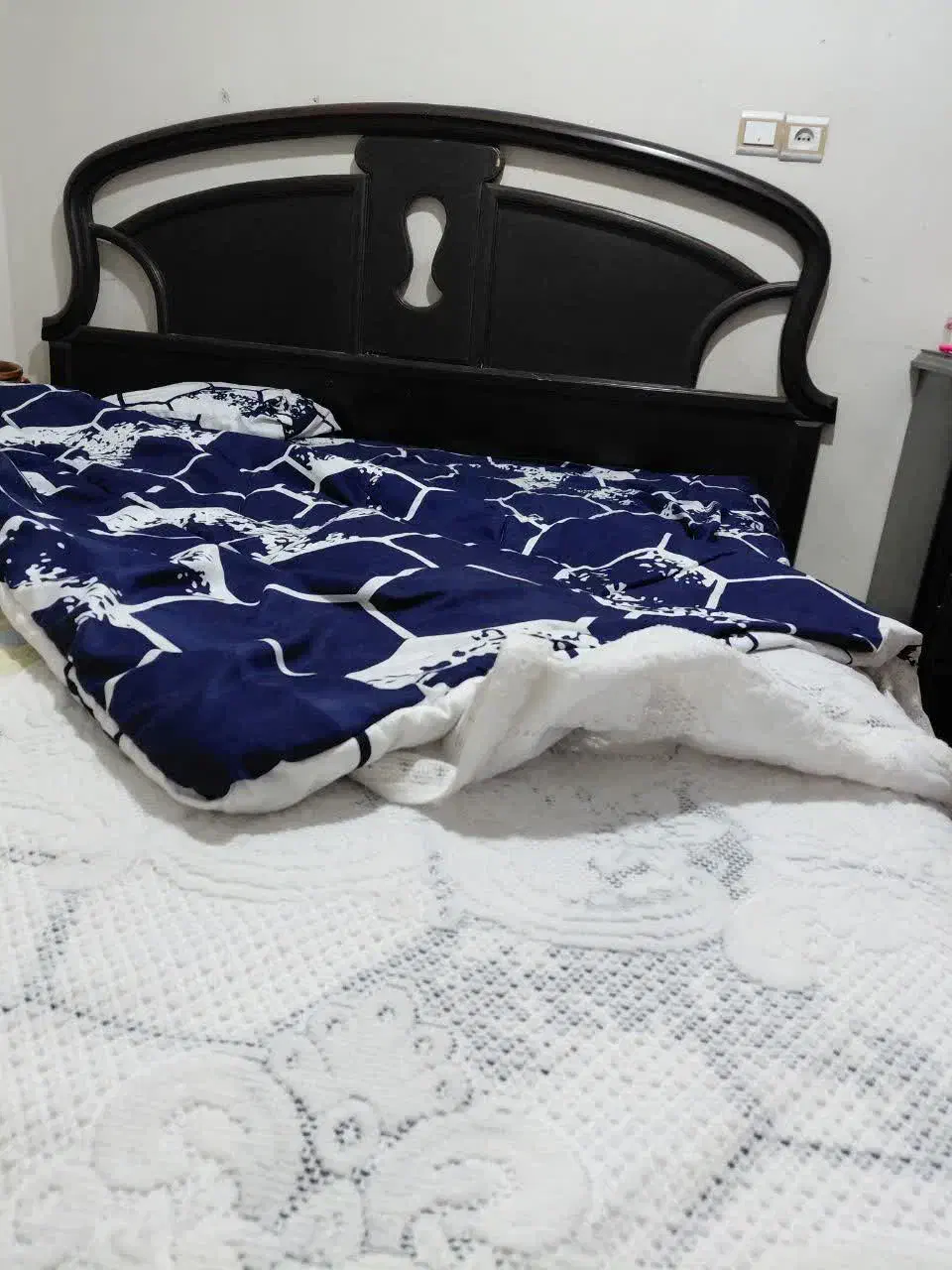 سرویس خواب کامل دونفره (همراه تشک طبی)|تخت و سرویس خواب|اصفهان, شاه پسند|دیوار