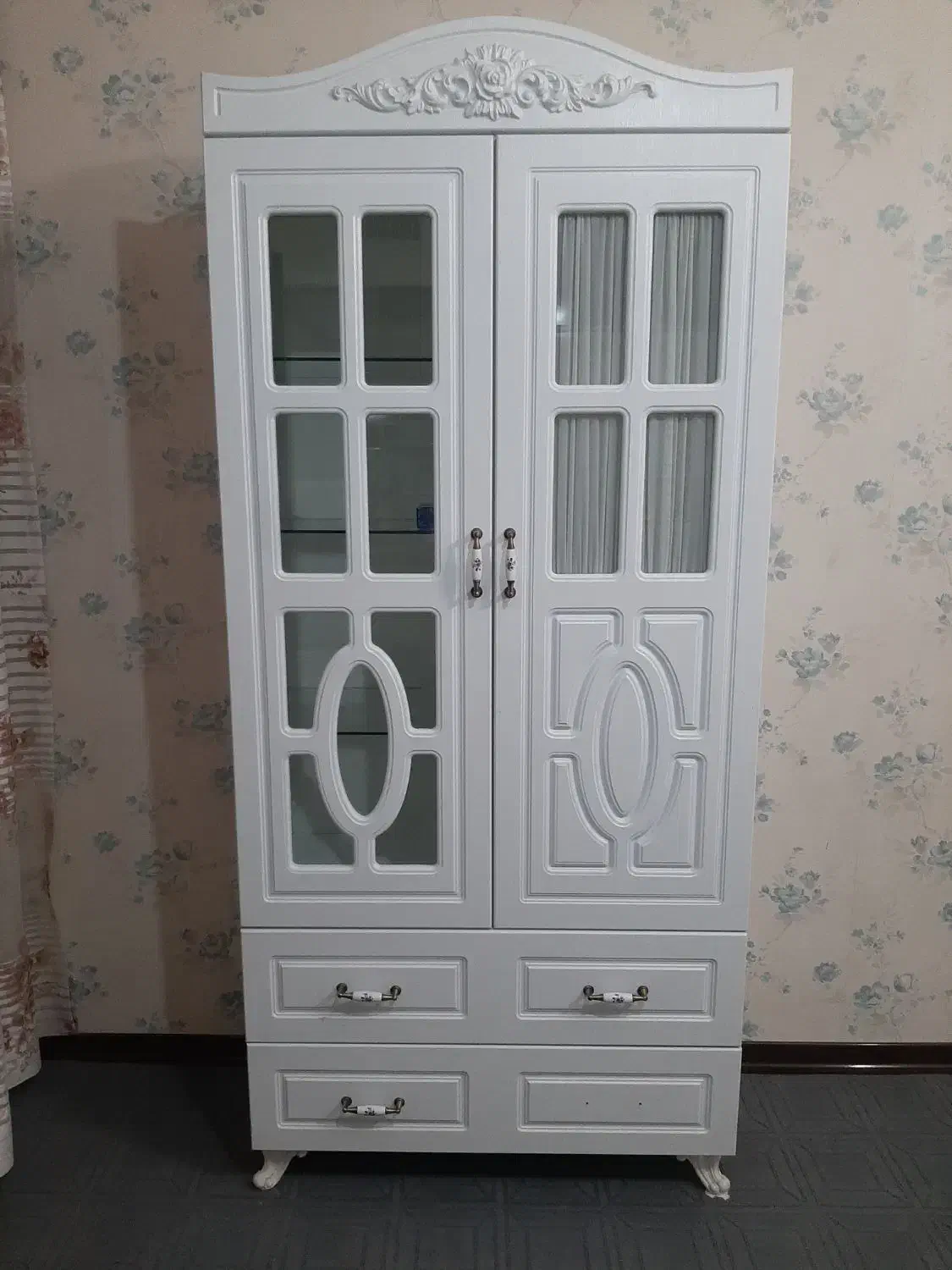 کمد در حد نو|جاکفشی، کمد، دراور|گلبهار, شهر جدید گلبهار|دیوار