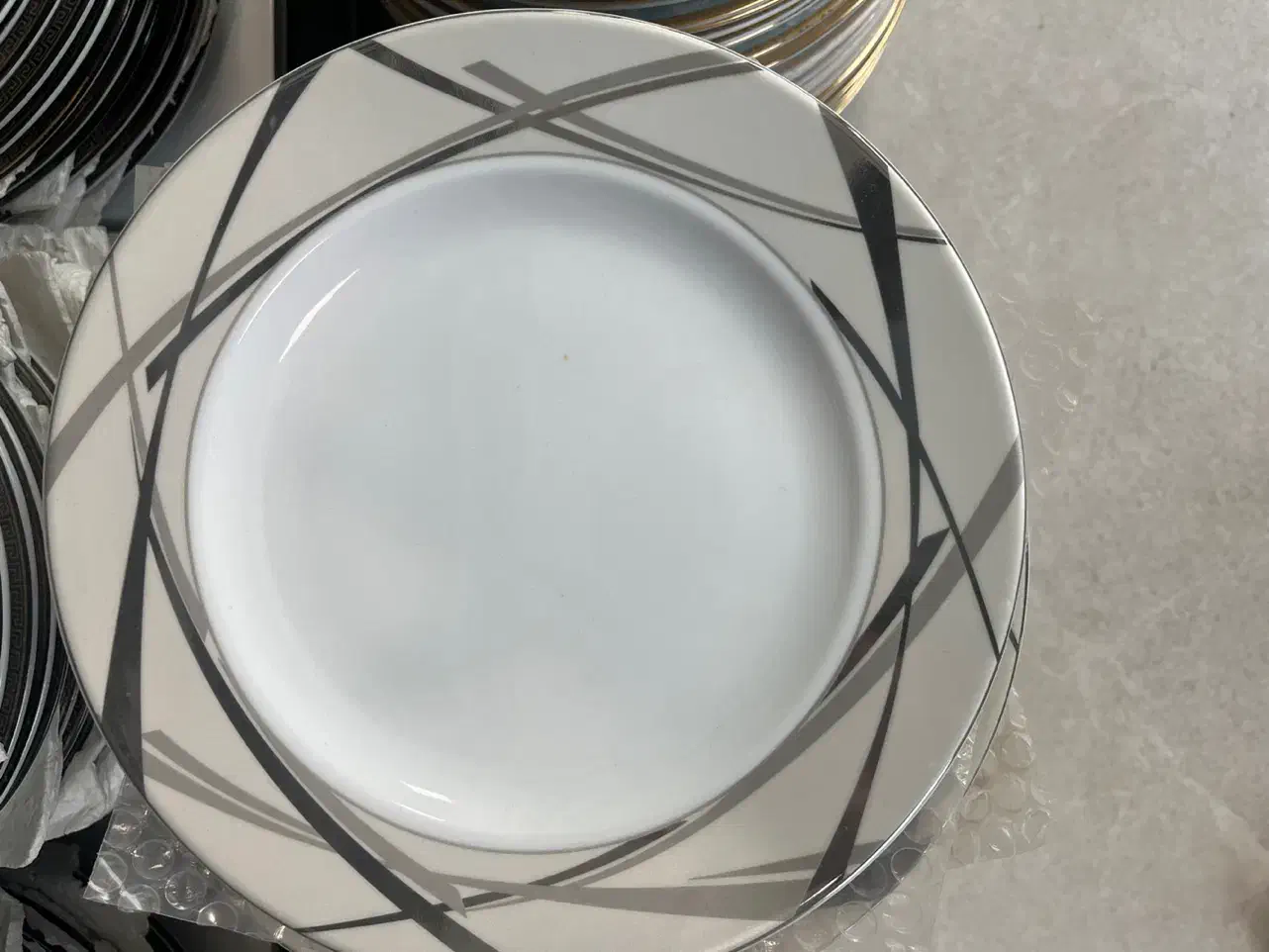 انواع برنجخوری وخورشت خوری چینی حراج،فروشگاه آلما|ظروف سرو و پذیرایی|گلبهار, شهر جدید گلبهار|دیوار