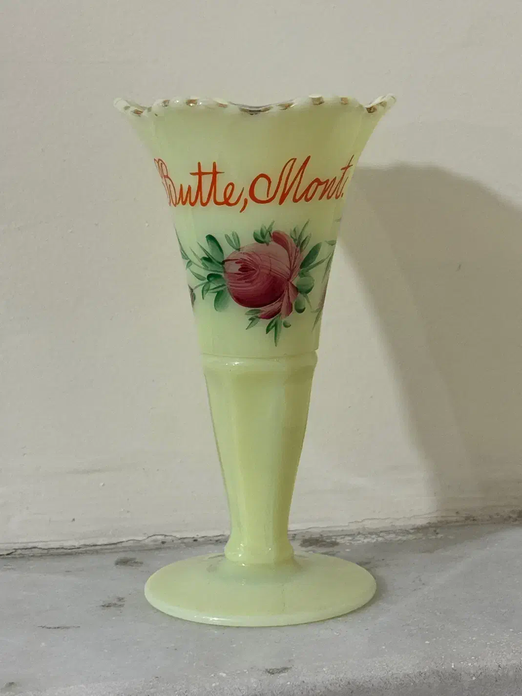 گلدان و کاسه اپالین قدیمی|کلکسیون اشیاء عتیقه|تهران, کاج|دیوار