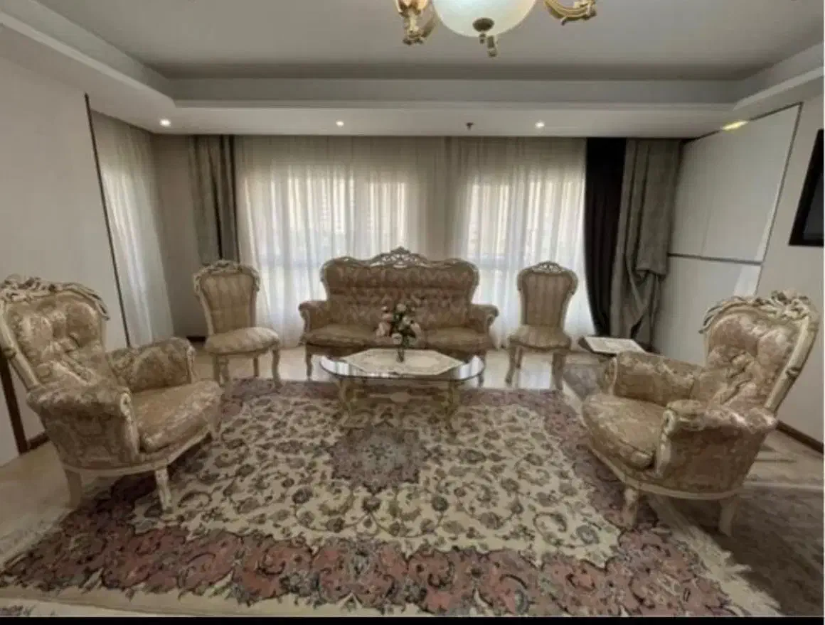 آپارتمان130متری همراه شهر اردستانی چیتگر دریاچه 22|اجارهٔ آپارتمان|تهران, شهرک آتی شهر|دیوار