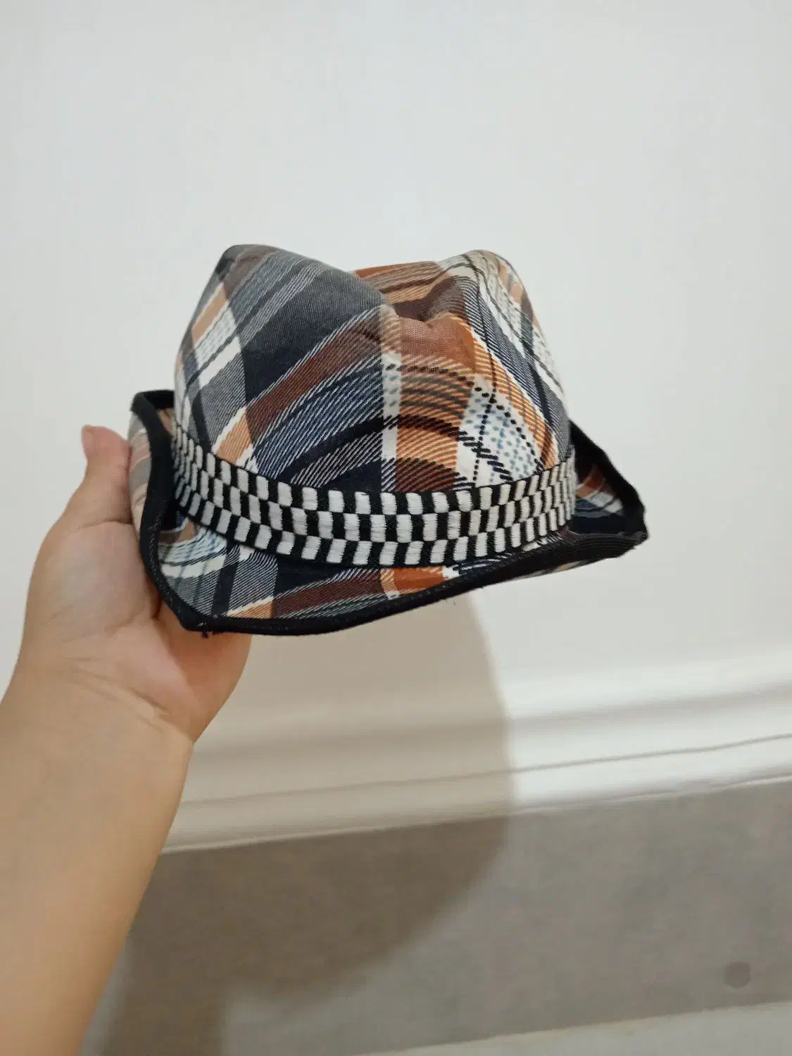 کلاه بچگانه|کفش و لباس بچه|پاکدشت, پاکدشت (مامازند)|دیوار