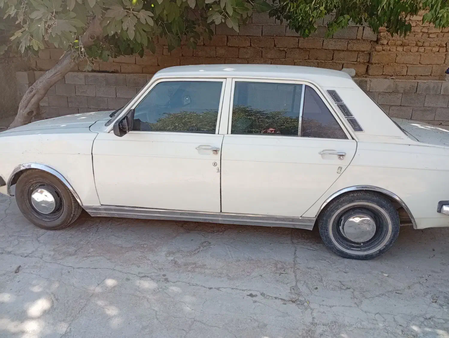 پیکان 83|خودرو سواری و وانت|مرودشت, نقش رستم|دیوار