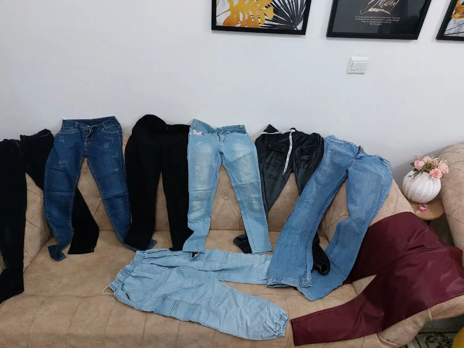 تعدادی لباس مناسب ۱۰ تا ۱۶سال|کفش و لباس بچه|بندر انزلی, تهران|دیوار