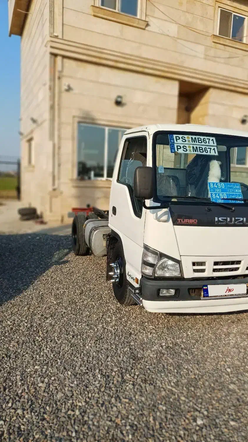 فروش ایسوزو ۵.۲۰۰ تن|خودرو سنگین|قائم‌شهر, |دیوار