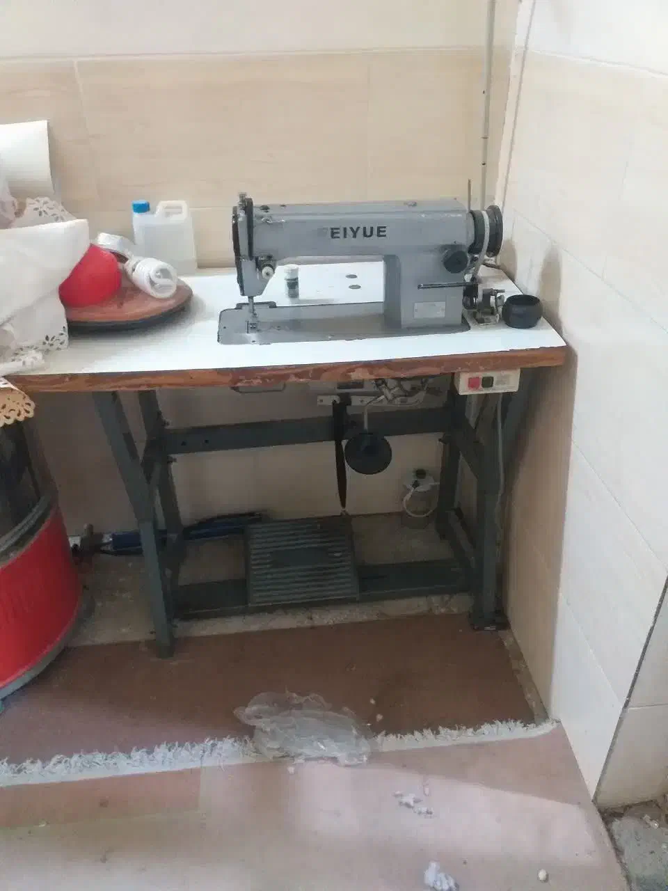 چرخ خیاطی سالم|چرخ خیاطی و ریسندگی|ندوشن, |دیوار