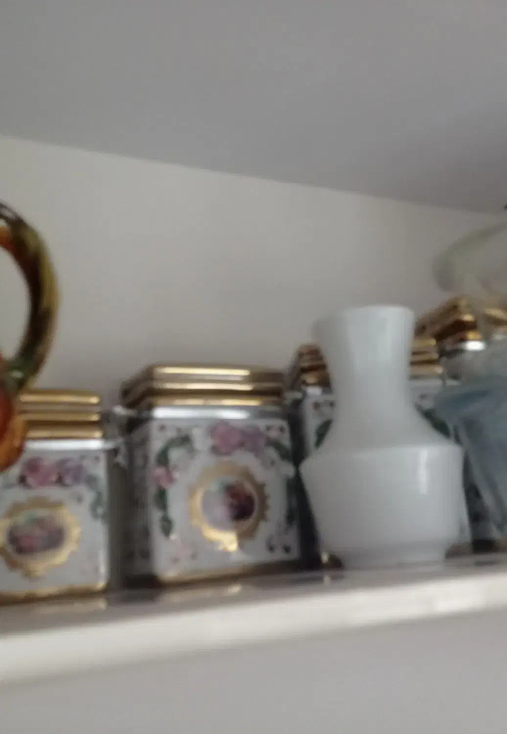 ادویه خوری هفت تا هست|ظروف سرو و پذیرایی|خوی, |دیوار