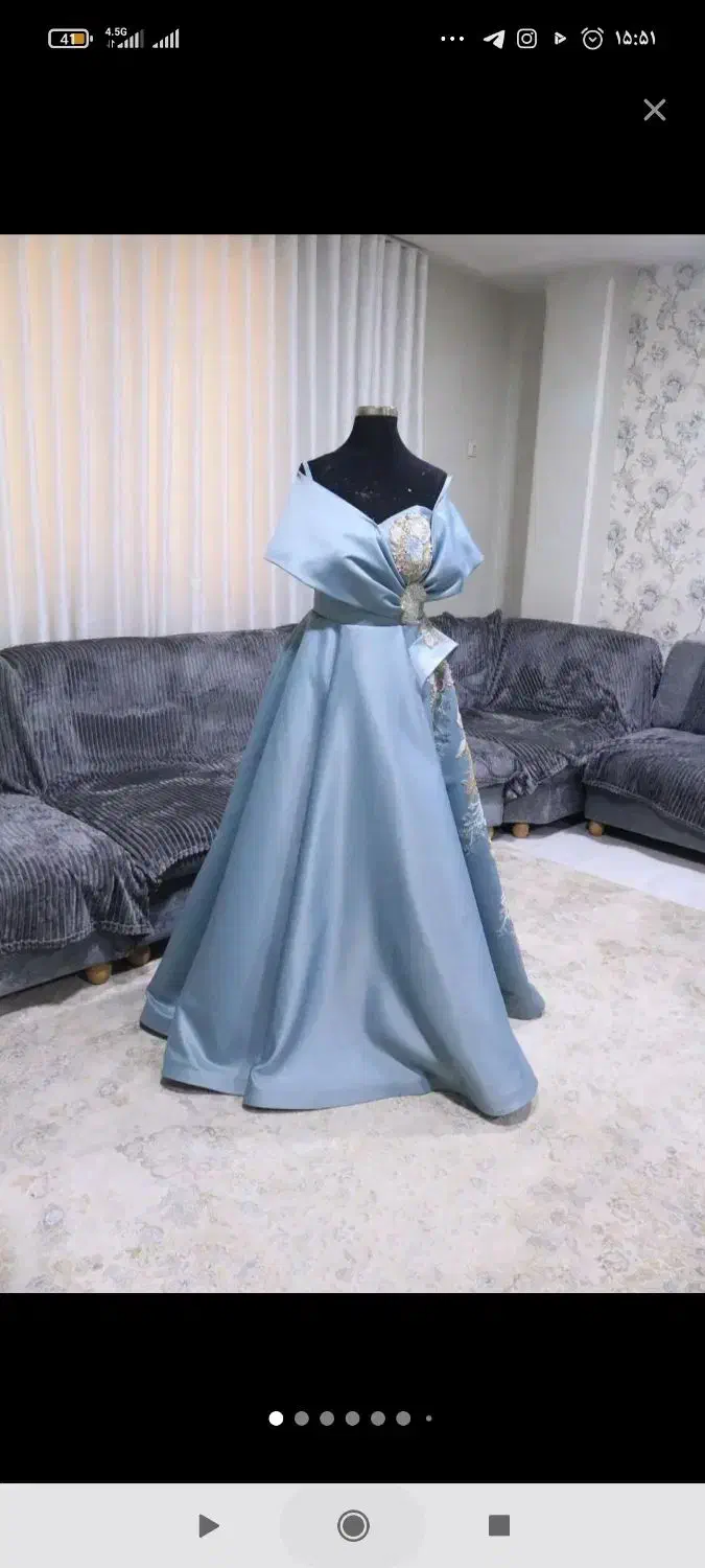 لباس مجلسی|لباس|بلده, |دیوار