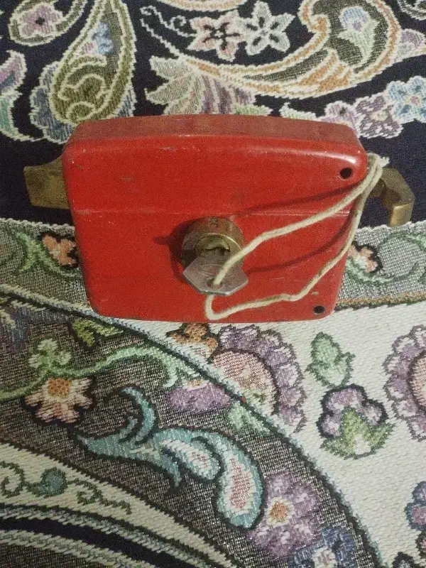 قفل حیاط|ابزارآلات|قم, شهر قائم|دیوار