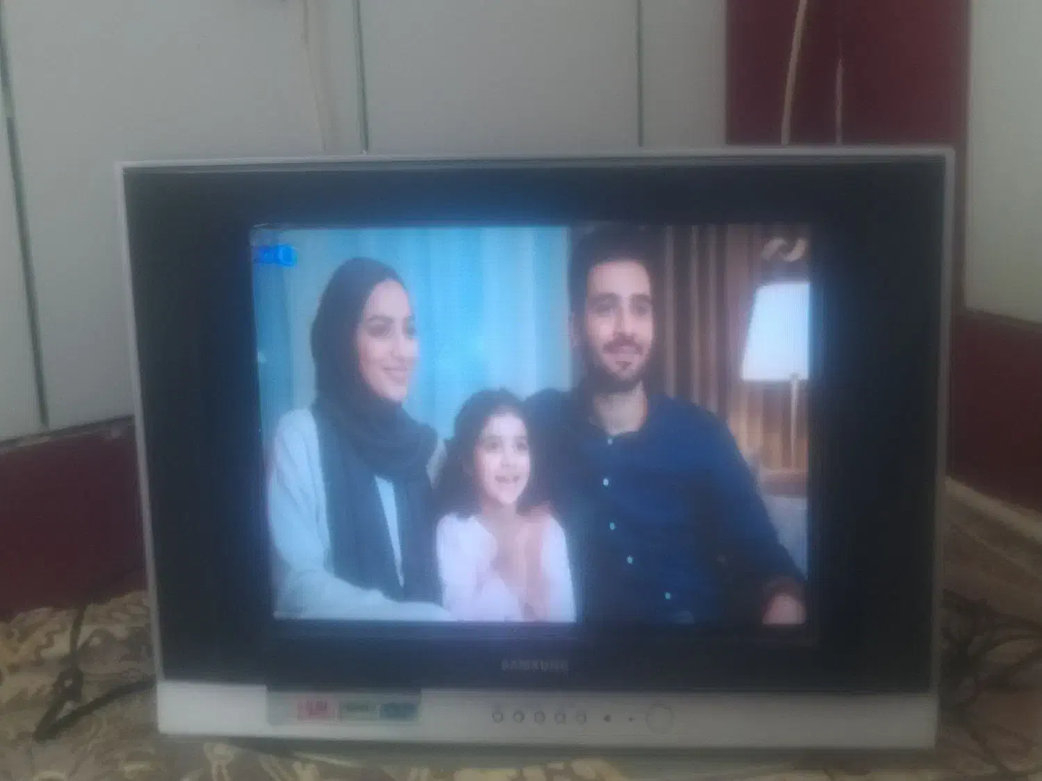 تلویزیون 21 اینچ|تلویزیون و پروژکتور|نورآباد, |دیوار