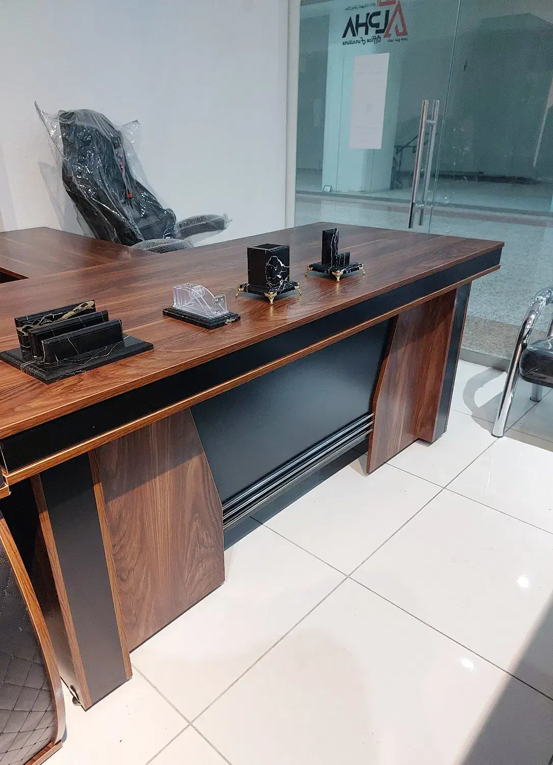 میز مدیریتی برند ALPHA|مبلمان اداری|شیراز, شهرک استقلال|دیوار